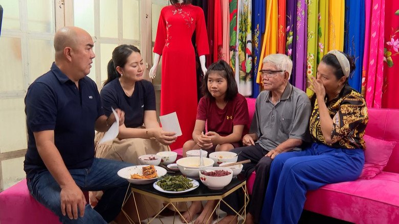 Ngọc Lan xót xa cho cuộc đời của diễn viên Kiều Trinh, đồng thời ngưỡng mộ đàn chị.