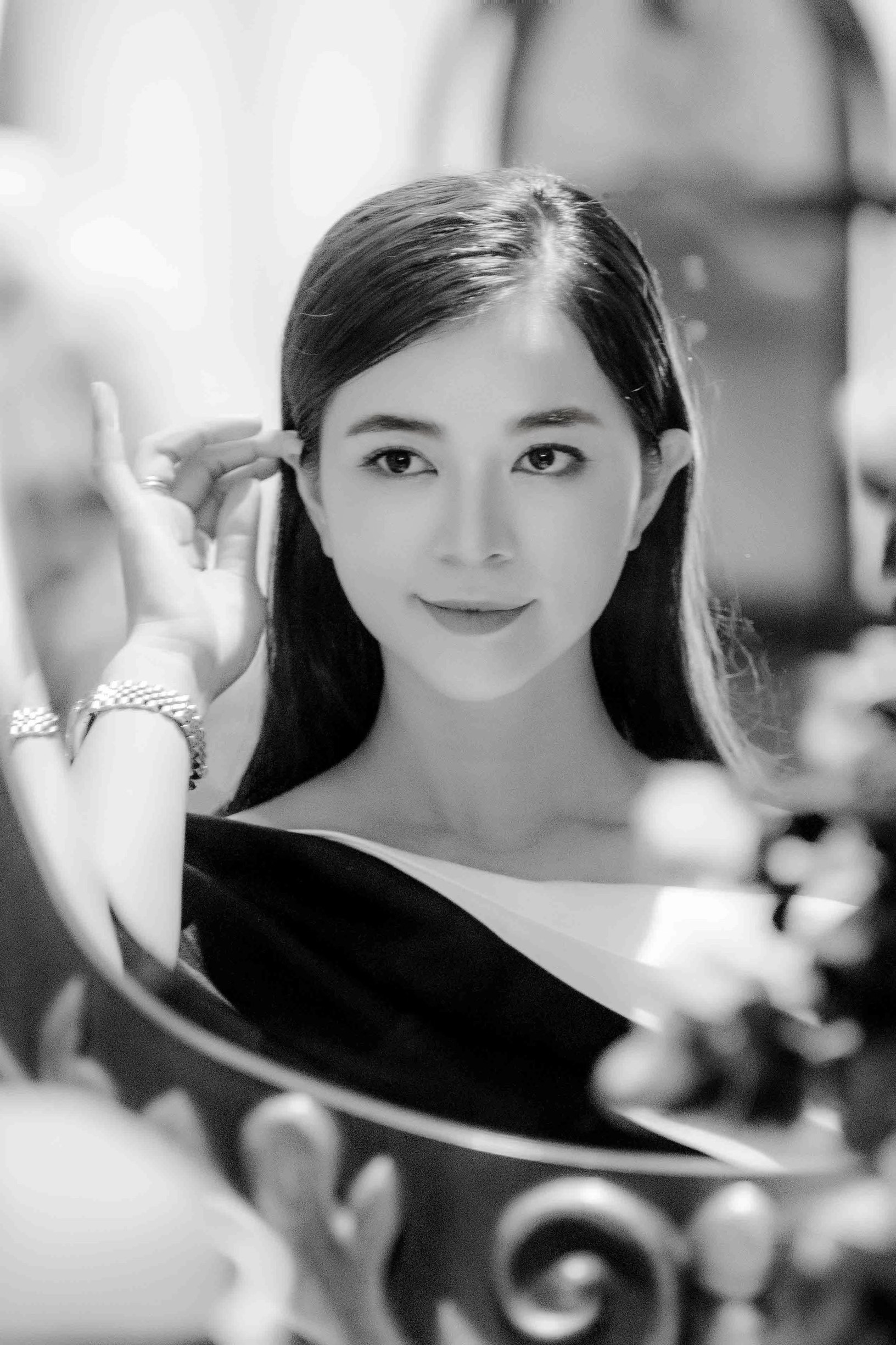 Nữ diễn viên Việt đầu tiên trở thành phi công tiết lộ 2 thứ bất ly thân để trẻ mãi - 8