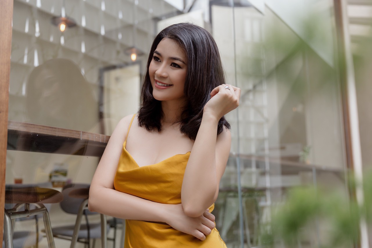 Nữ diễn viên Việt đầu tiên trở thành phi công tiết lộ 2 thứ bất ly thân để trẻ mãi - 7