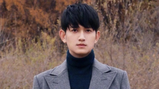 Mã Khả đẹp trai và có tài nhưng sự nghiệp thụt lùi.