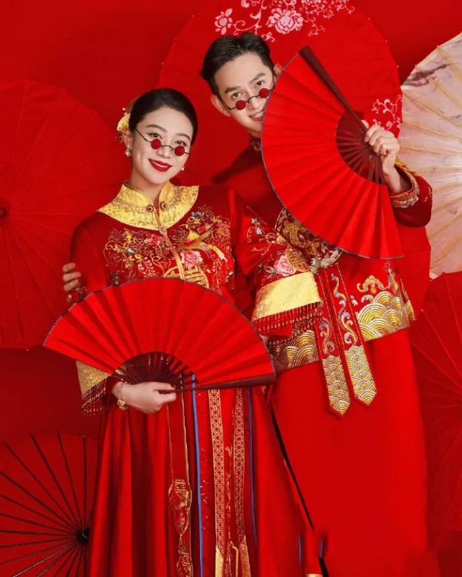 Họ bí mật yêu nhau và bí mật kết hôn.