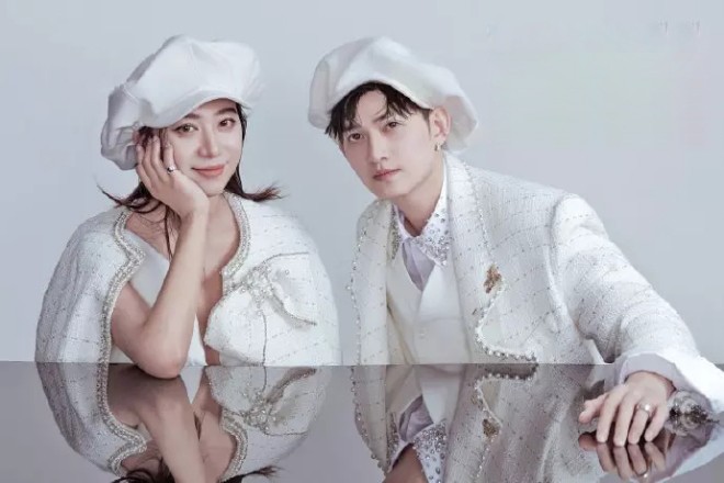 Vợ của Mã Khả là Vương Đan Ni.