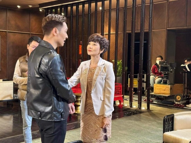 View - Muôn kiểu thông gia đại chiến trên sóng giờ vàng: Gắt nhất là câu chửi liên quan đến... đĩa thịt chó!