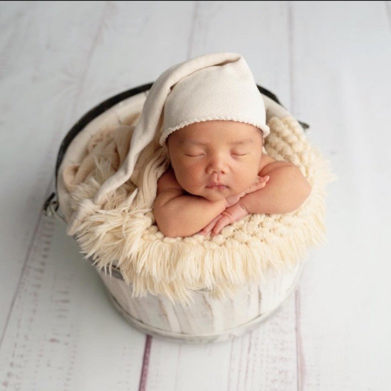 View - Vợ chồng rapper Tiến Đạt đón con thứ 2 sau 5 năm về chung nhà, diện mạo nhóc tì vừa chào đời thành tâm điểm