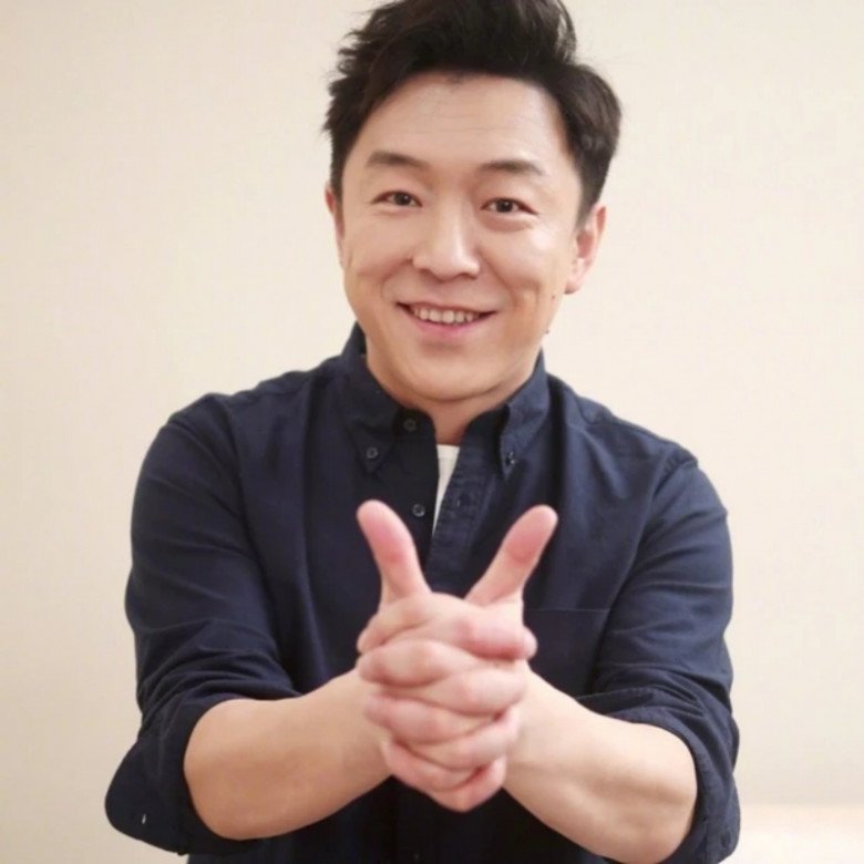 View - Hoàng Bột - Trai xấu không thẩm mỹ viện nào dám sửa, trở thành vua hài 33 nghìn tỷ, yêu chỉ 1 người