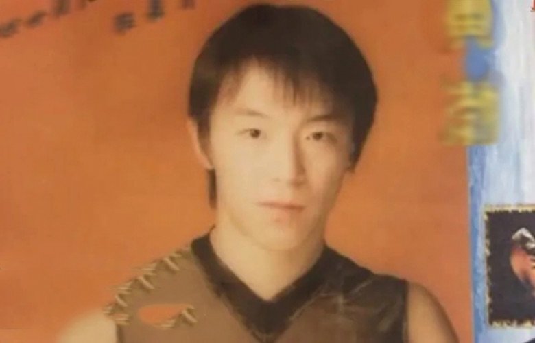 View - Hoàng Bột - Trai xấu không thẩm mỹ viện nào dám sửa, trở thành vua hài 33 nghìn tỷ, yêu chỉ 1 người