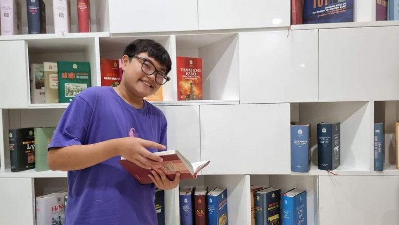 View - Choáng với số cân nặng hiện tại của Bi Béo - con trai Xuân Bắc ở tuổi 14, cảnh anh ruột mặc đồ phụ nữ gây sốt