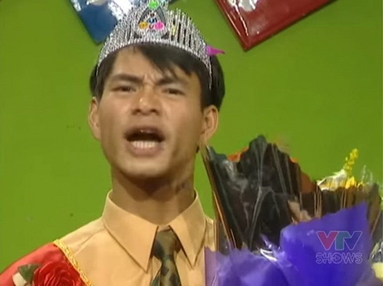 View - Choáng với số cân nặng hiện tại của Bi Béo - con trai Xuân Bắc ở tuổi 14, cảnh anh ruột mặc đồ phụ nữ gây sốt