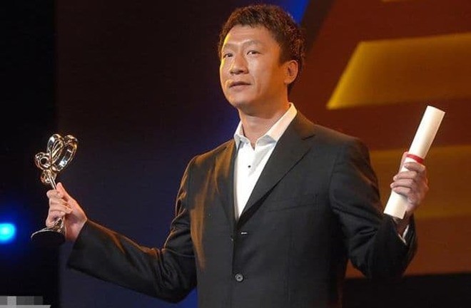 View - Tôn Hồng Lôi - Sao nam bị chê vừa béo vừa xấu, đè bẹp 700 đối thủ, ám ảnh nôn 3 ngày liền vì hôn