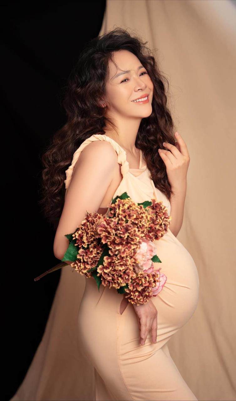 View - 4 sao Việt triệt sản để tránh thai: Người đã đẻ 6 con, người bầu tiếp sẽ rất nguy hiểm