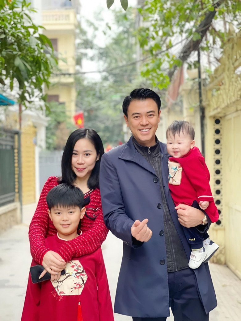 Chồng đóng cảnh thân mật với Hương Giang, vợ Tuấn Tú: amp;#34;Anh làm thế là đúng rồi đấyamp;#34; - 3