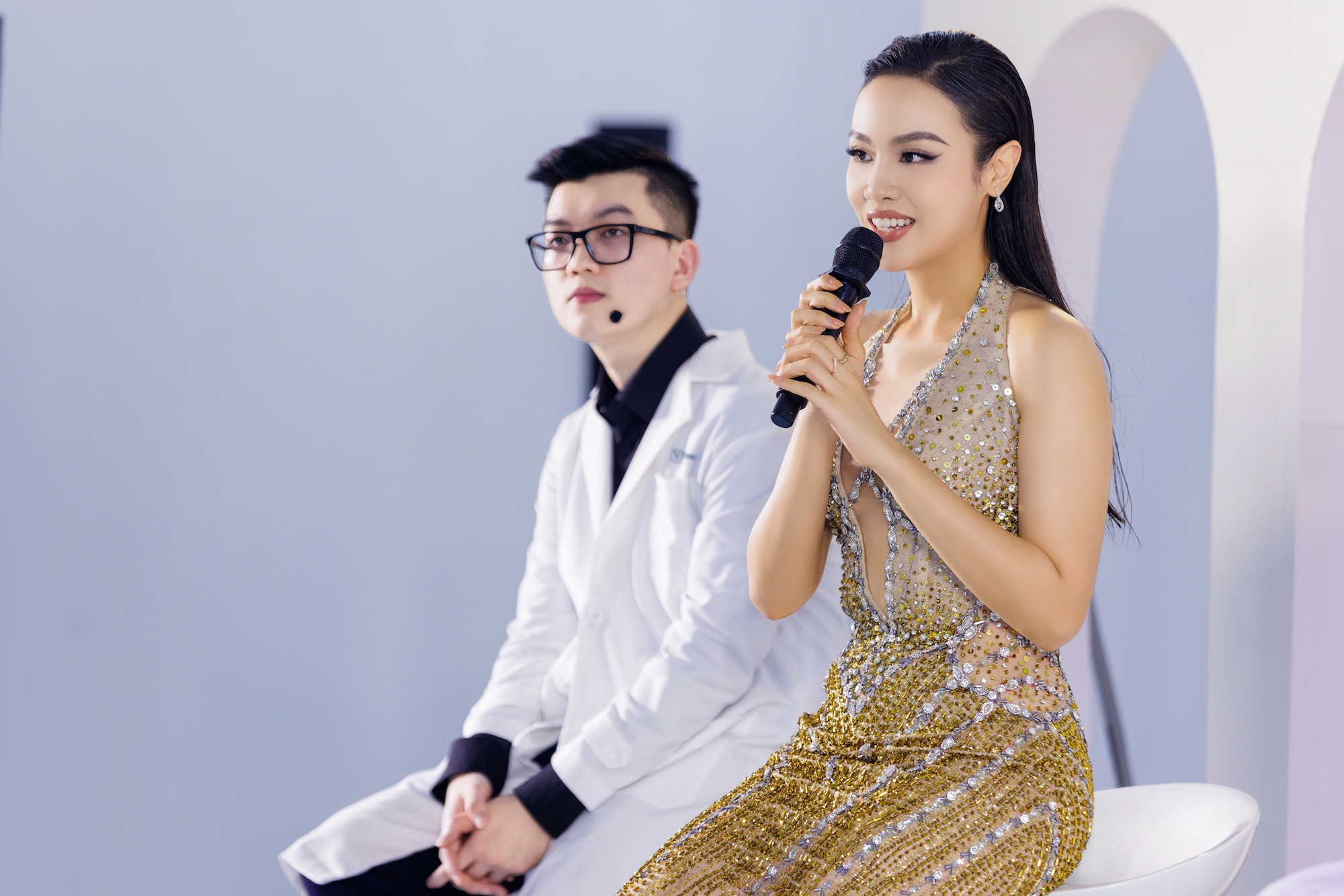 View - Dàn sao Việt khen ngợi không ngớt khi ngồi ghế giám khảo tại chuỗi sự kiện VITA Venus