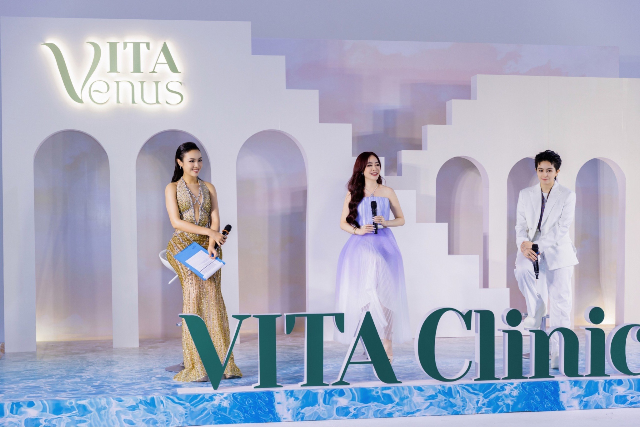 View - Dàn sao Việt khen ngợi không ngớt khi ngồi ghế giám khảo tại chuỗi sự kiện VITA Venus