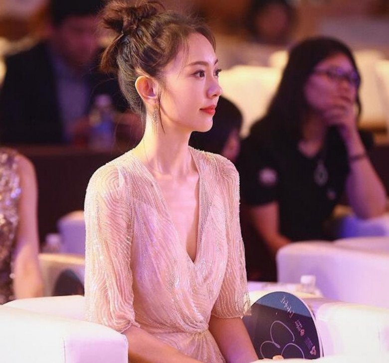 View - Tôn Diệu Kỳ - Nàng Kim Tỏa được Quỳnh Dao khen hơn cả Phạm Băng Băng, bị Triệu Lệ Dĩnh từ mặt