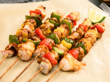 Phần này của thịt gà ai cũng chê khô nhưng protein cực cao, đem nướng kiểu này vừa dễ lại ngon ăn không lo béo