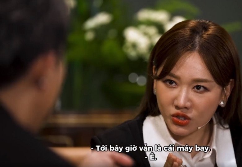 View - Giờ Trấn Thành mới biết chuyện vợ hôn tình cũ 3 tiếng giữa công viên, chồng Hari Won nhận lái máy bay từ nhỏ