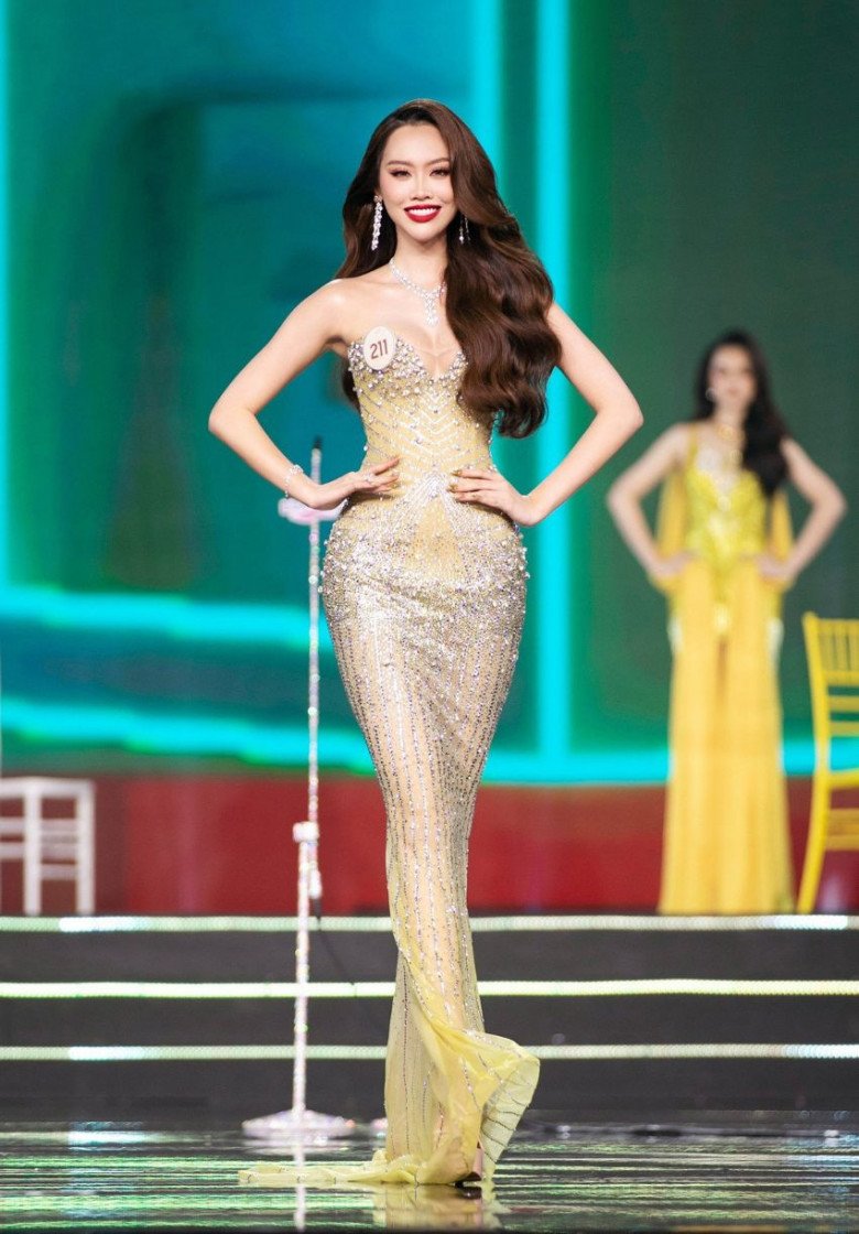 Loạt sự cố amp;#34;tẽn tòamp;#34; của dàn thí sinh tại Chung khảo Miss Grand Vietnam 2023: Lộ nội y, amp;#34;vồ ếchamp;#34; liên tục - 3