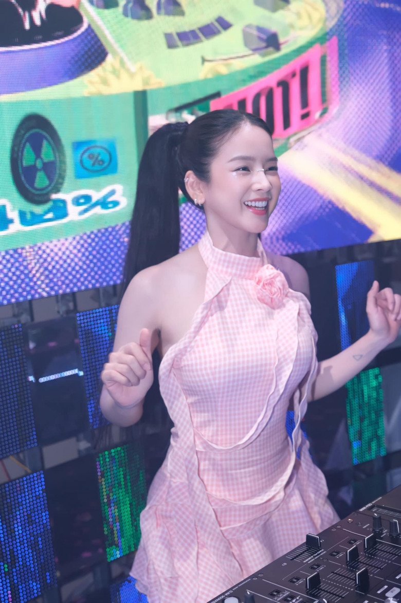 View - Hotgirl chà đĩa xinh nhất Đà Nẵng hối hận không kịp vì làm răng sứ