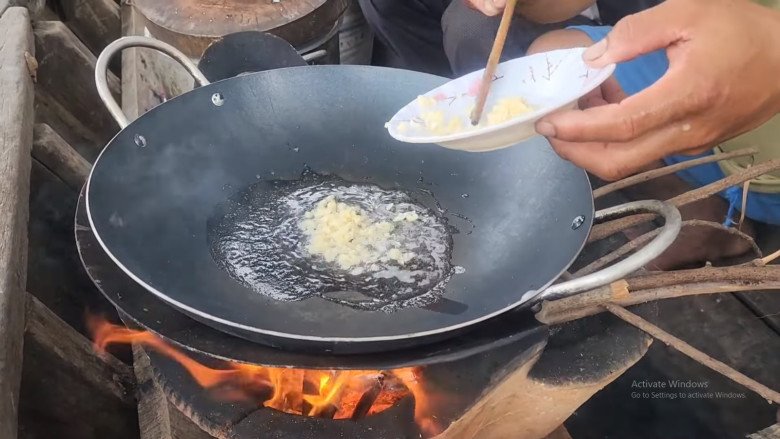 View - Cây hay bị nhầm là rau sam, đắng ngắt nhưng là kho vitamin C, nấu với con này được món đặc sản