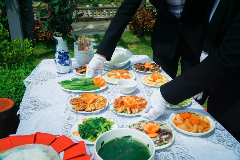 View - Mâm cỗ chay đắt hàng dịp Vu lan, giá tiền triệu nhưng phải đặt trước 24 tiếng mới có