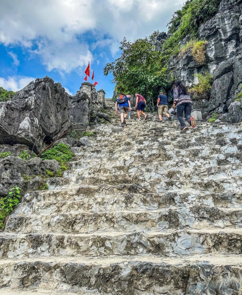 View - Nghỉ lễ 2/9, khám phá Hang Múa - Ninh Bình vào mùa đẹp nhất, xứng danh đệ nhất sống ảo