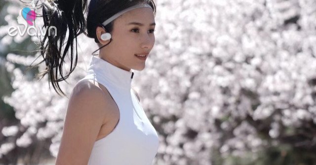 View - Nghe nhạc khi chạy bộ hiệu quả nhưng cũng có rủi ro, chị em cần lưu ý 3 điều này khi chọn tai nghe chạy bộ