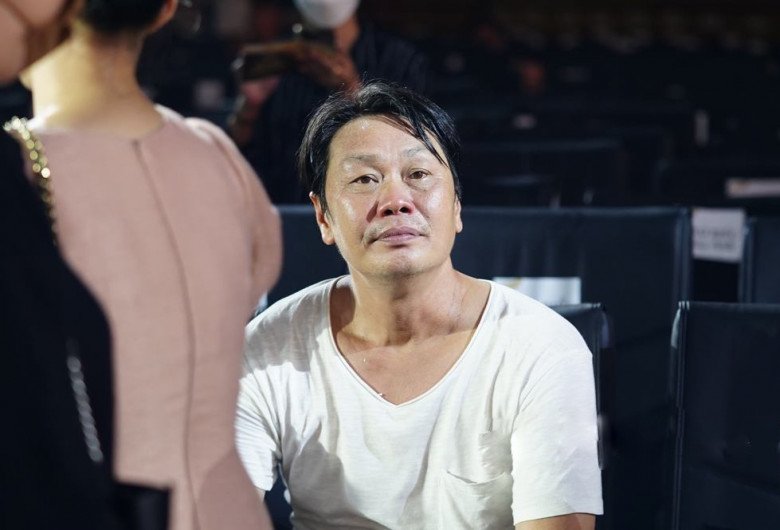 View - Đoàn Thiên Ân - Bị tẩy chay dữ dội sau đăng quang, nay báo hiếu: Đổi nhà lớn, ủng hộ bố lấy vợ mới