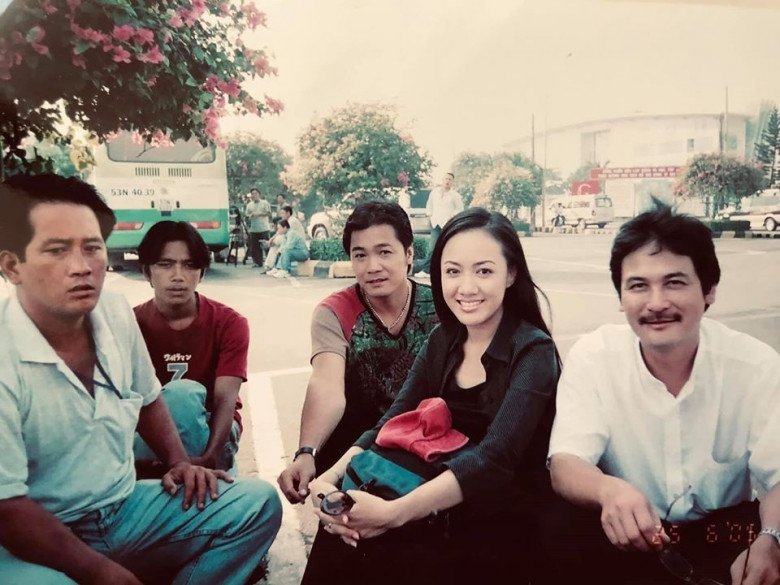 View - BTV Hoài Anh thân thiết bên tài tử Lý Hùng, hé lộ mối duyên 20 năm trước thời chưa là MC đình đám VTV