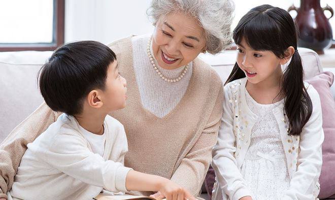 Làm cơm cúng Rằm mời mẹ chồng sang ăn, câu nói của con gái trong bữa ăn khiến vợ chồng tôi suýt ly hôn - 1