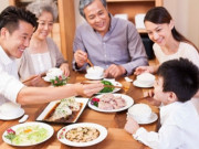 Làm mẹ - Làm cơm cúng Rằm mời mẹ chồng sang ăn, câu nói của con gái trong bữa ăn khiến vợ chồng tôi suýt ly hôn