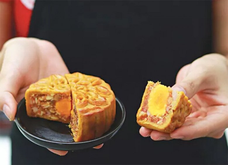 Bánh trung thu đã được bán đầy trên phố, mẹ bầu nên ăn thế nào cho tốt? - 3