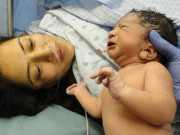 Bà bầu - 8 việc bạn không cần làm trong thời gian ở cữ cho dù ai nói gì đi chăng nữa