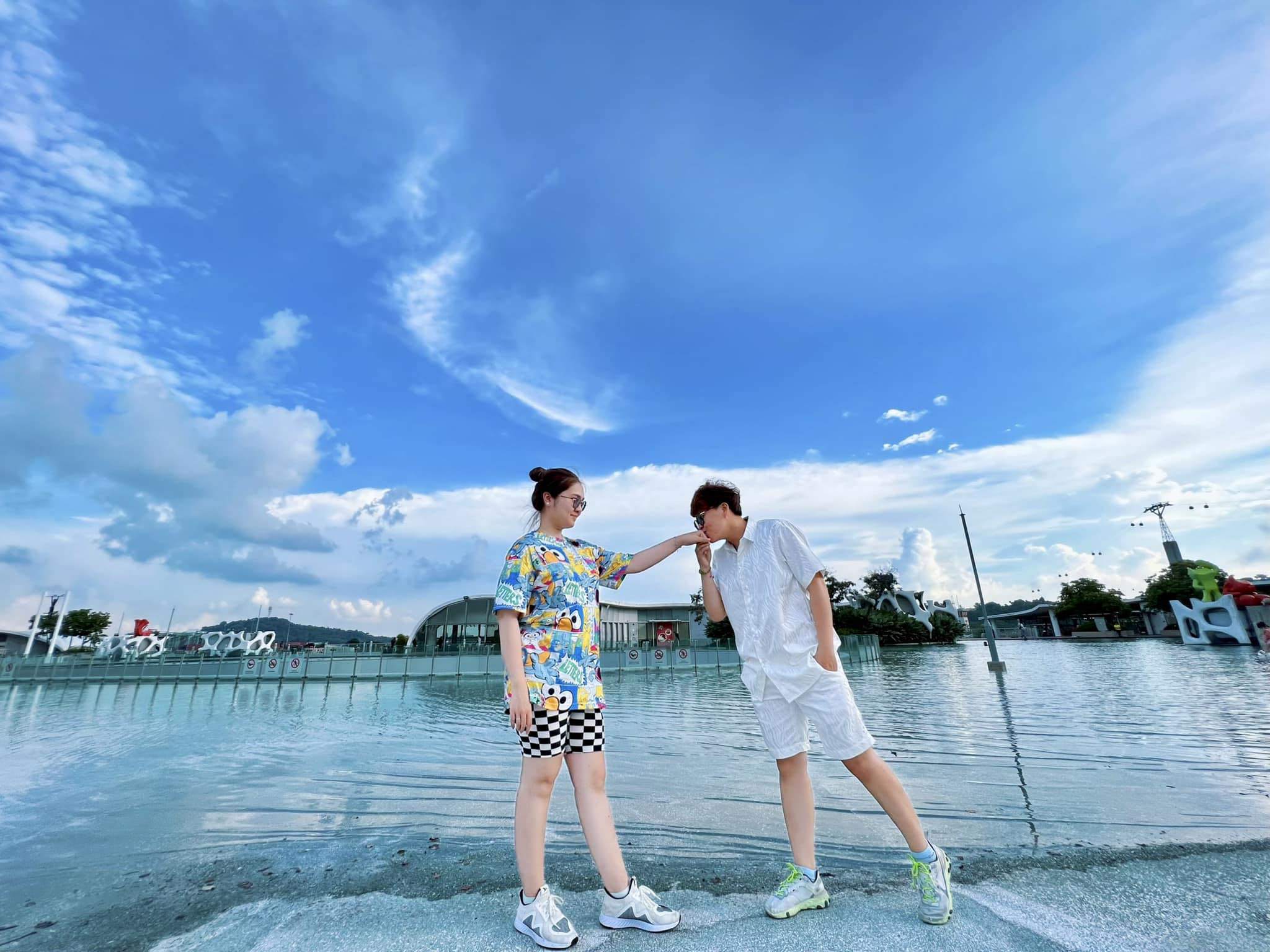 View - Ngoại hình mới nhất của Thiện Nhân gây ngỡ ngàng, được chồng yêu đồng giới hơn 15 tuổi khen ngọt lịm