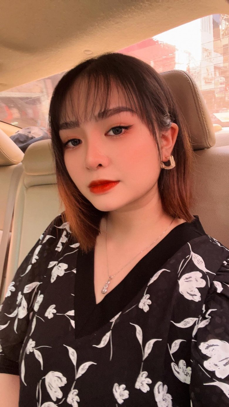 View - Ngoại hình mới nhất của Thiện Nhân gây ngỡ ngàng, được chồng yêu đồng giới hơn 15 tuổi khen ngọt lịm