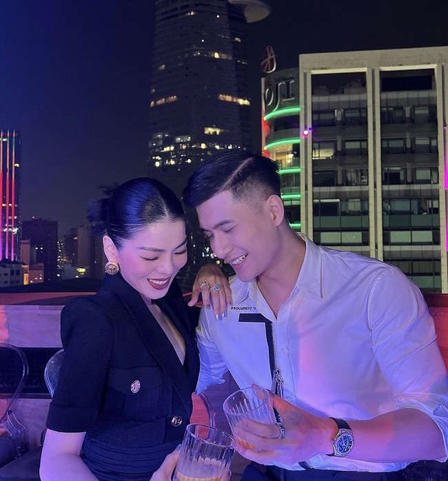 View - 4 trai đẹp Người Ấy Là Ai yêu mỹ nhân Việt: 2 chàng chung sống với chị đại hơn chục tuổi, kẻ tan đàn xẻ nghé