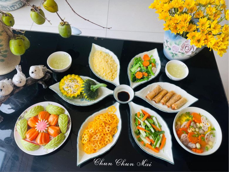 Chị em chia sẻ mâm cỗ cúng Rằm tháng 7, ngắm là thấy amp;#34;tinh hoa hội tụamp;#34; - 24