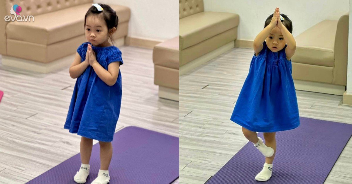 View - Con gái Cường Đô La làm đủ tư thế hài hước, nhìn là biết ngay bắt chước hành động ở nhà của Đàm Thu Trang