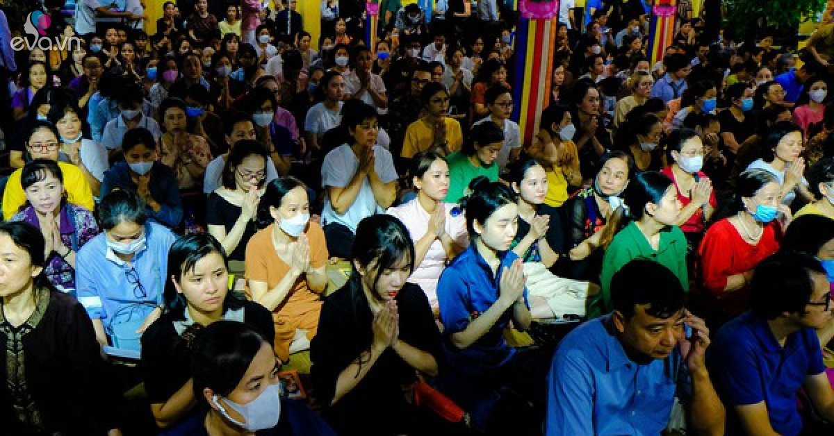 Gallery - Biển người tham dự lễ Vu Lan tại chùa Phúc Khánh