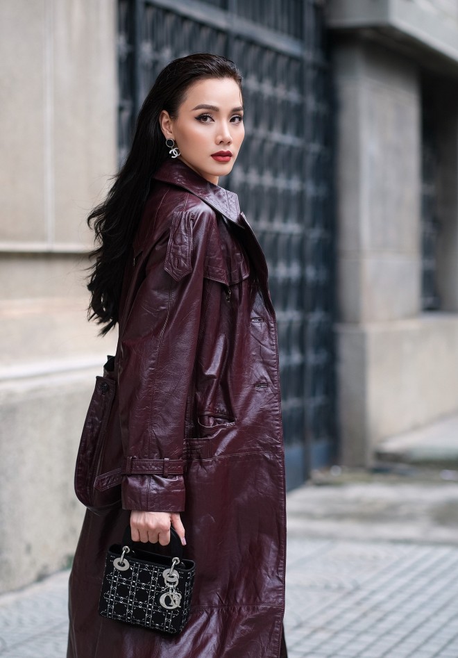 View - Siêu mẫu Trang Nhung tái xuất sau 9 năm, khoe sắc vóc mẹ 2 con, 10 điểm không có nhưng