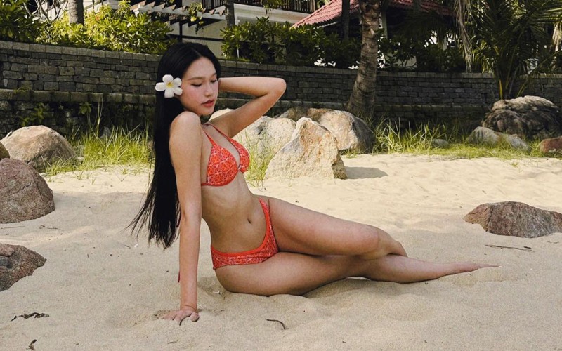 Các thiết kế bikini không bao giờ làm khó được "cành vàng lá ngọc" của Thủ Đô.
