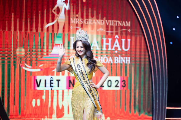 Thí sinh Đoàn Thị Thu Hằng đến từ Hải Phòng đăng quang ngôi vị Hoa hậu Mrs Grand Vietnam 2023.