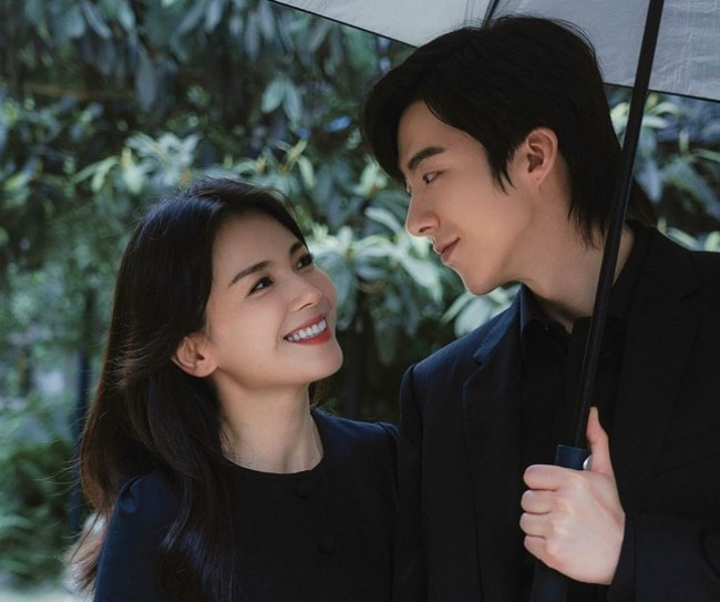 View - Trai xinh gái đẹp xứ Trung bị tẩy chay chỉ sau 1 phim: Ảnh hậu gây chấn động vì cảnh nhạy cảm