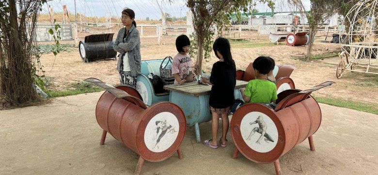 View - Từng được chồng đại gia tặng biệt thự 100 tỷ, Hoa hậu 6 con nay lam lũ, nhan sắc khó nhận ra