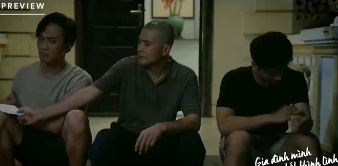 View - Gia Đình Mình Vui Bất Thình Lình: Cuối cùng Phương cũng kịp trở về chăm Công trước ngày phẫu thuật?