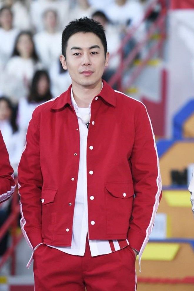 View - Chu Á Văn - Mỹ nam 20 năm nay quá hiền nên diễn mãi vẫn chìm, từng yêu thầm Lưu Diệc Phi, bị từ chối