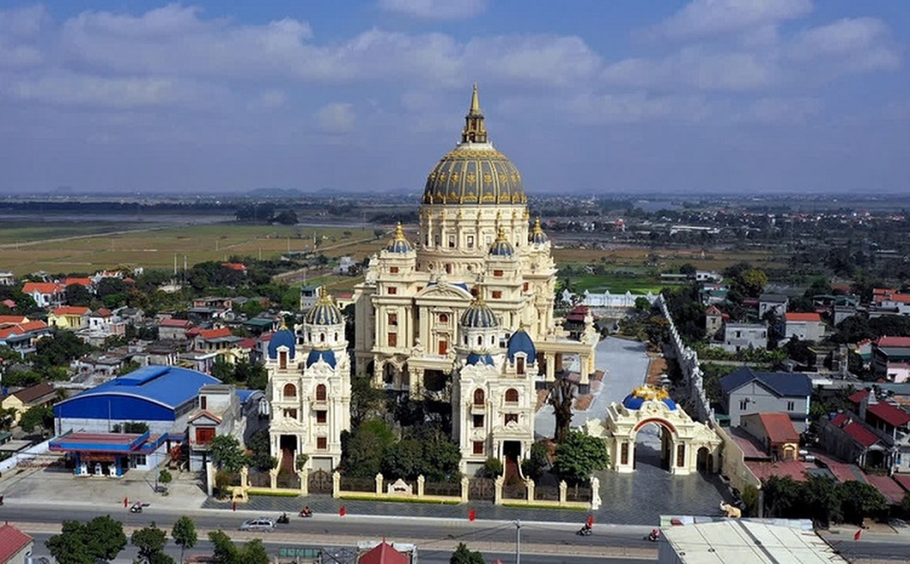 Bên trong lâu đài lớn nhất Đông Nam Á của đại gia Ninh Bình - 5