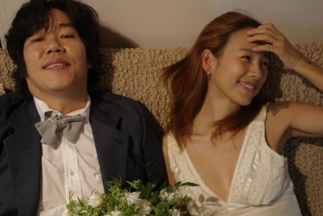 View - Lee Hyori - Nữ hoàng gợi cảm kỷ niệm 10 năm hôn nhân với chàng nhạc sĩ kém sắc nhưng không nghèo