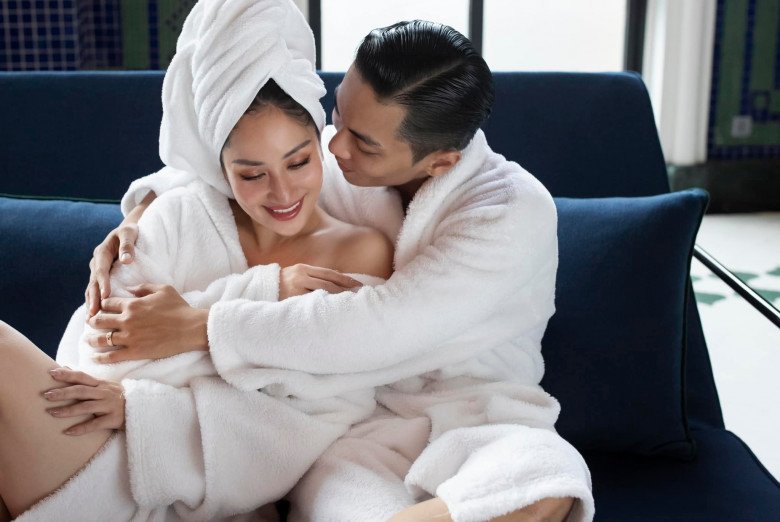 View - Sao Việt ăn mừng 2/9: Bé Lavie đón lễ cùng bảo mẫu sau khi bố Phùng Ngọc Huy một mình về lại Mỹ