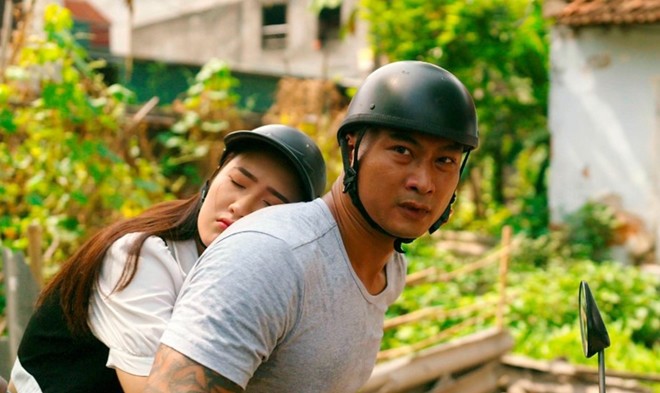 View - Gia Đình Mình Vui Bất Thình Lình tạo kỳ tích trước thềm tập cuối, ai xem cũng khóc