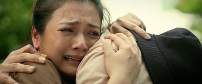 View - Gia Đình Mình Vui Bất Thình Lình tạo kỳ tích trước thềm tập cuối, ai xem cũng khóc